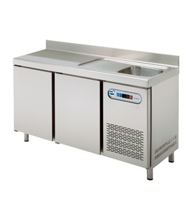MESA REFRIGERADA CON FREGADERO 2 PUERTAS