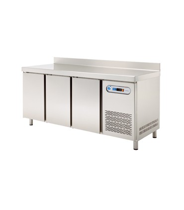 MESA PARA MANTENIMIENTO DE CONGELADOS 3 PUERTAS FONDO 600